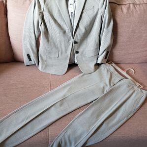 Suit